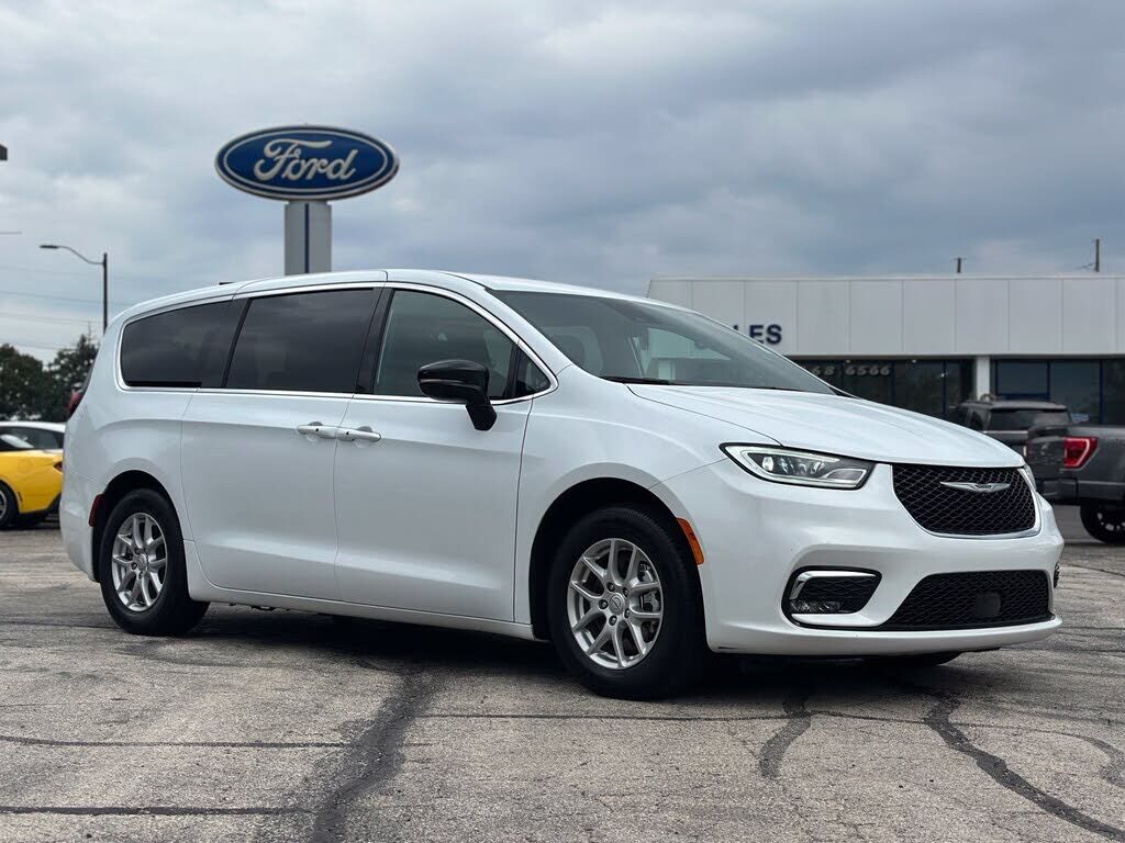 2026 CHRYSLER Pacifica