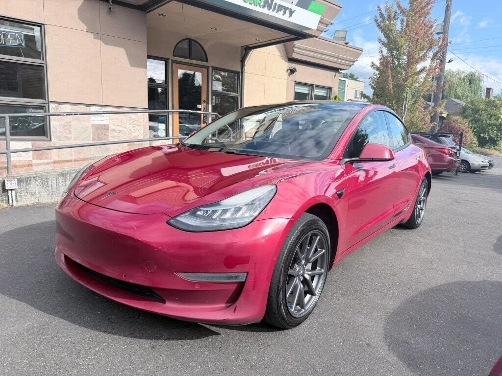 2018 TESLA Model 3