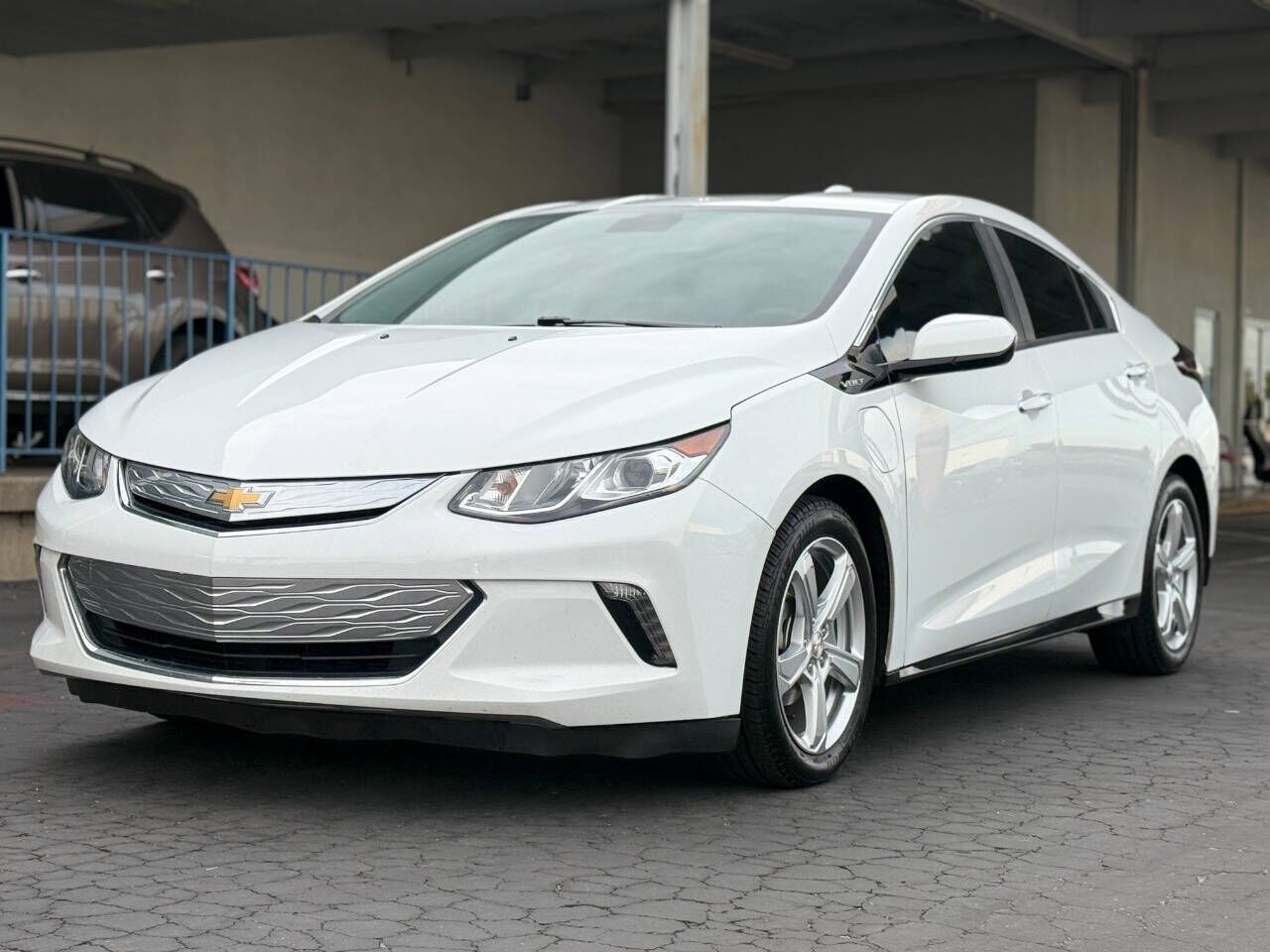 2017 CHEVROLET Volt