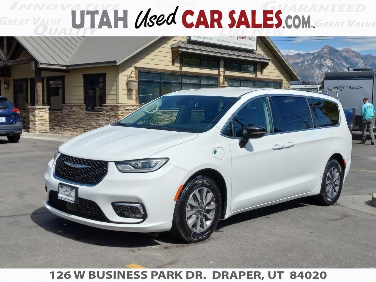 2024 CHRYSLER Pacifica