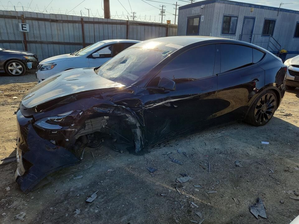 2022 TESLA Model Y
