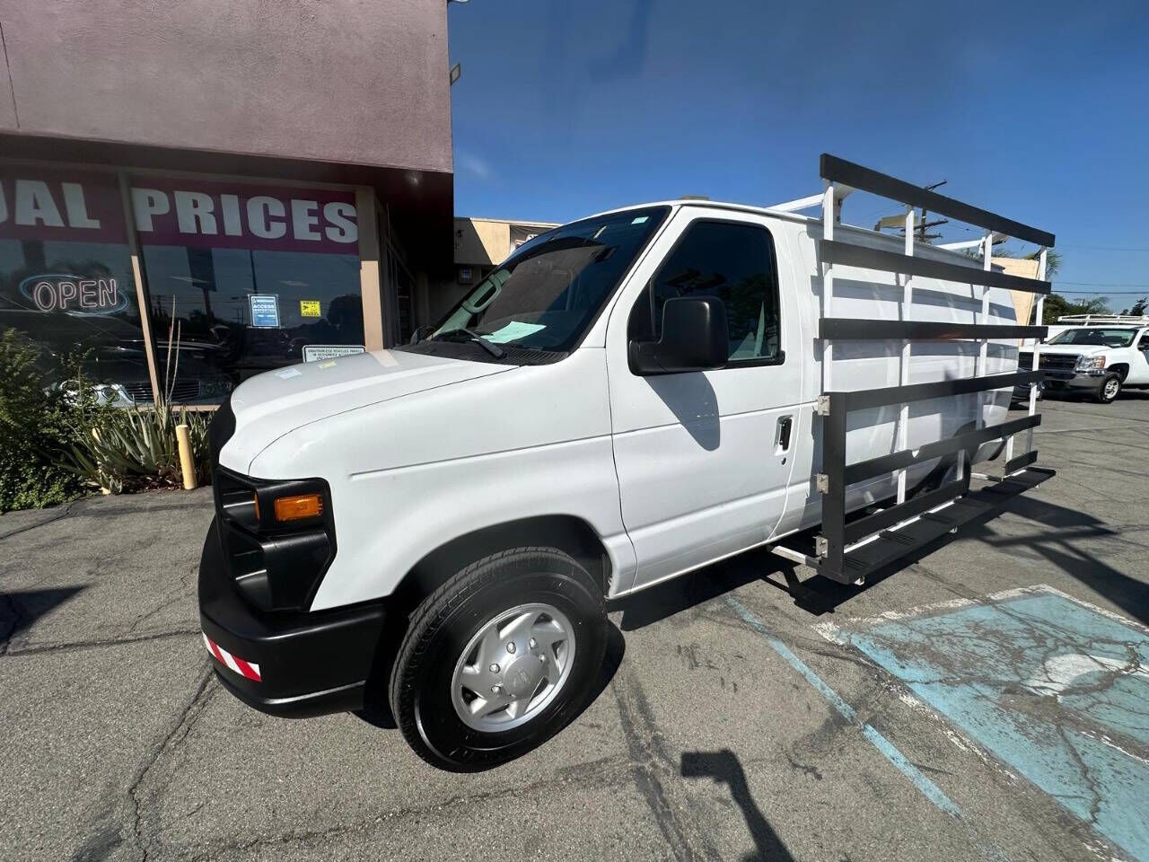 2011 FORD E-250
