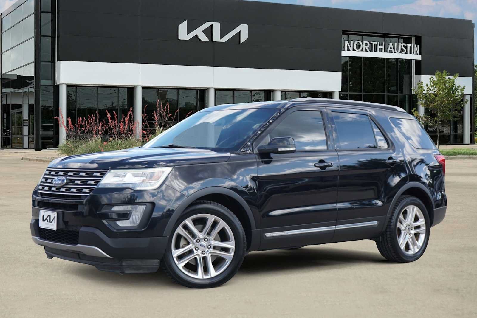 2017 FORD Explorer
