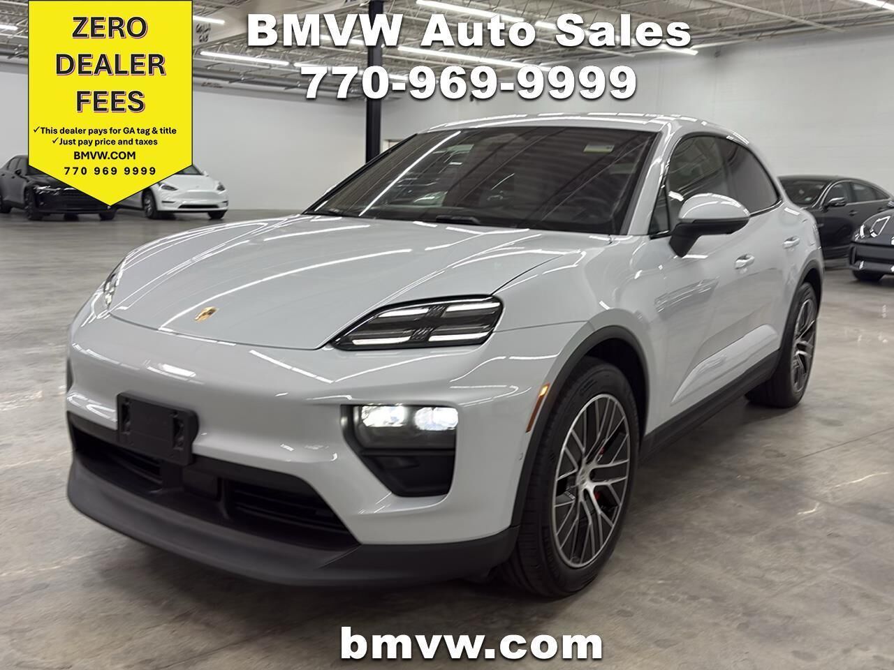2025 PORSCHE Macan