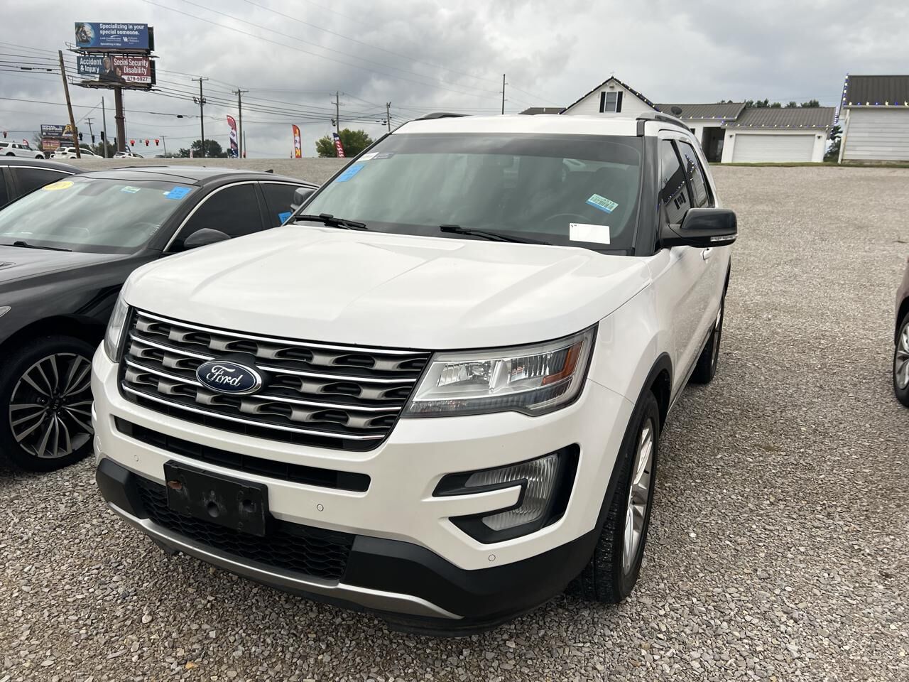 2017 FORD Explorer