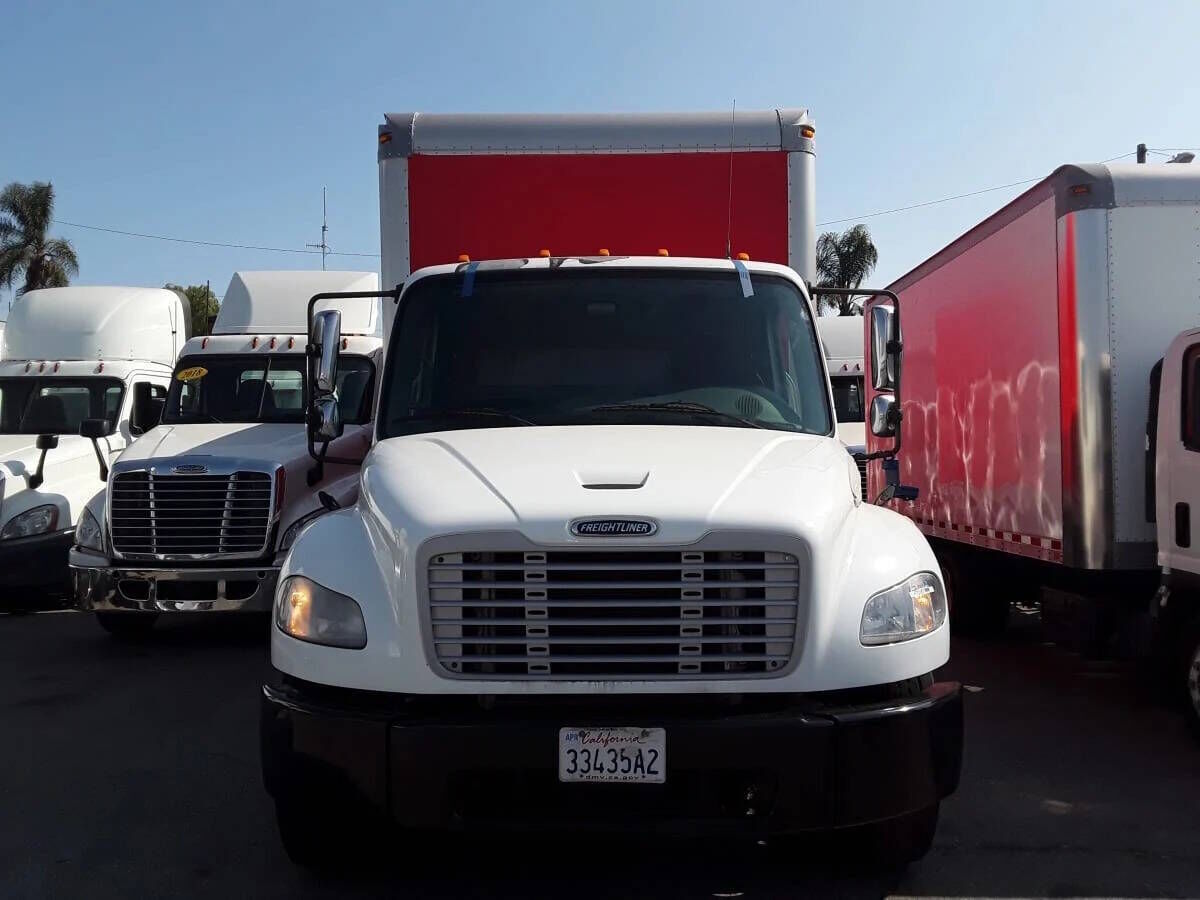 2016 FREIGHTLINER M2