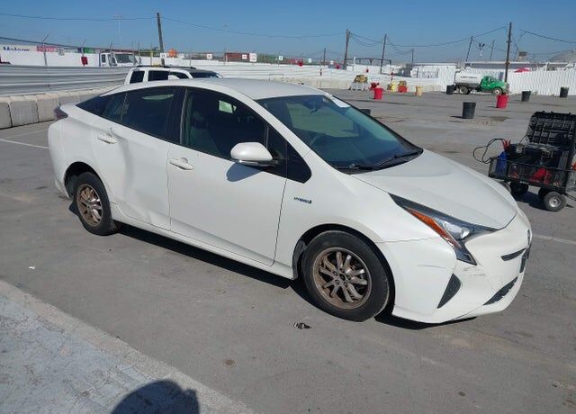 2016 TOYOTA PRIUS
