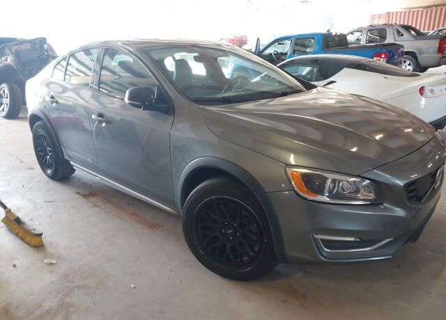 2016 VOLVO S60 Cross Country