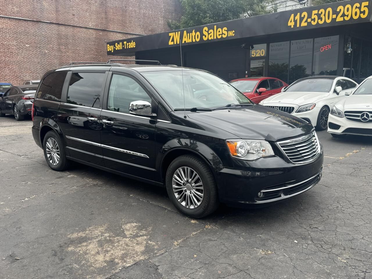 2014 CHRYSLER Town and Country