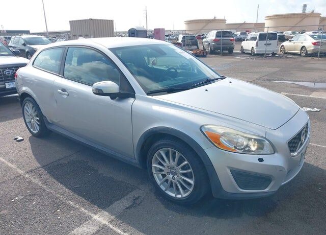 2011 VOLVO C30