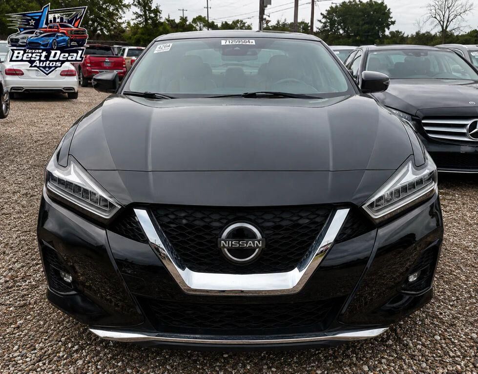 2023 NISSAN Maxima
