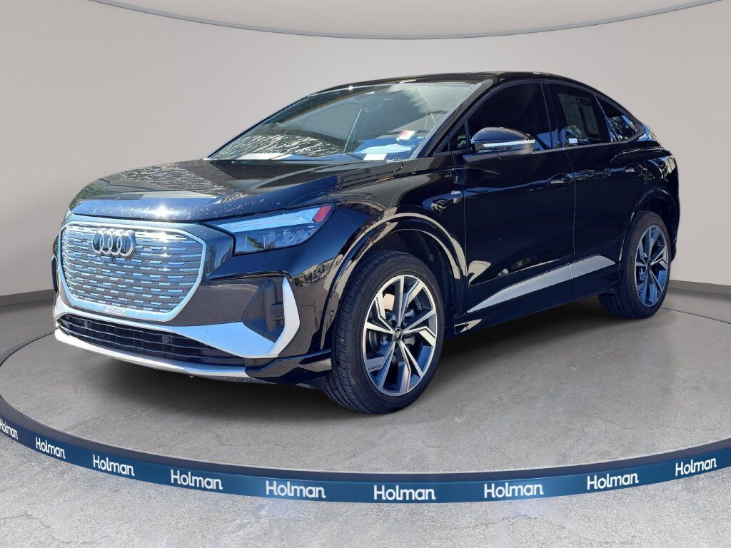 2023 AUDI Q4