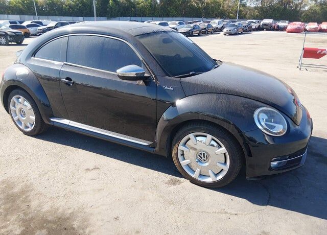 2013 VOLKSWAGEN Beetle