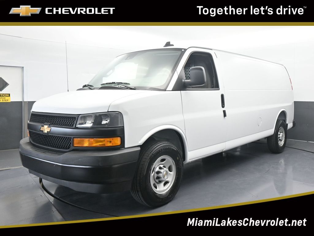 2025 CHEVROLET Express