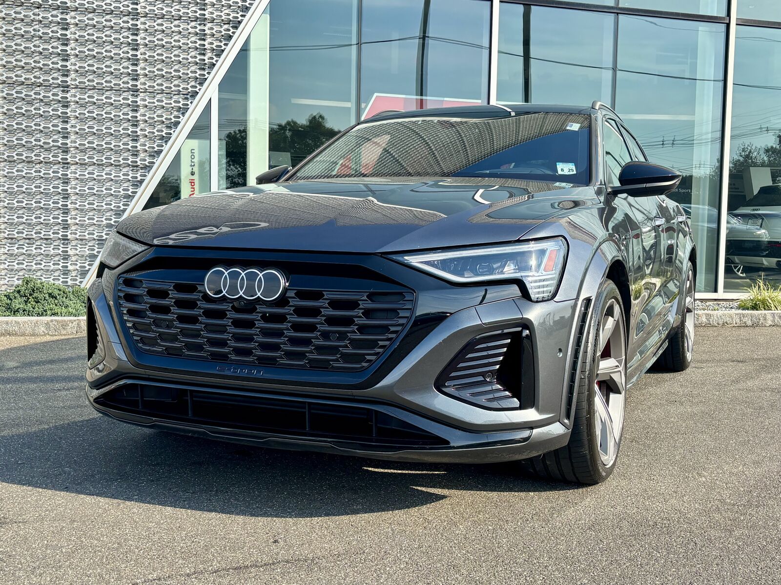 2024 AUDI SQ8