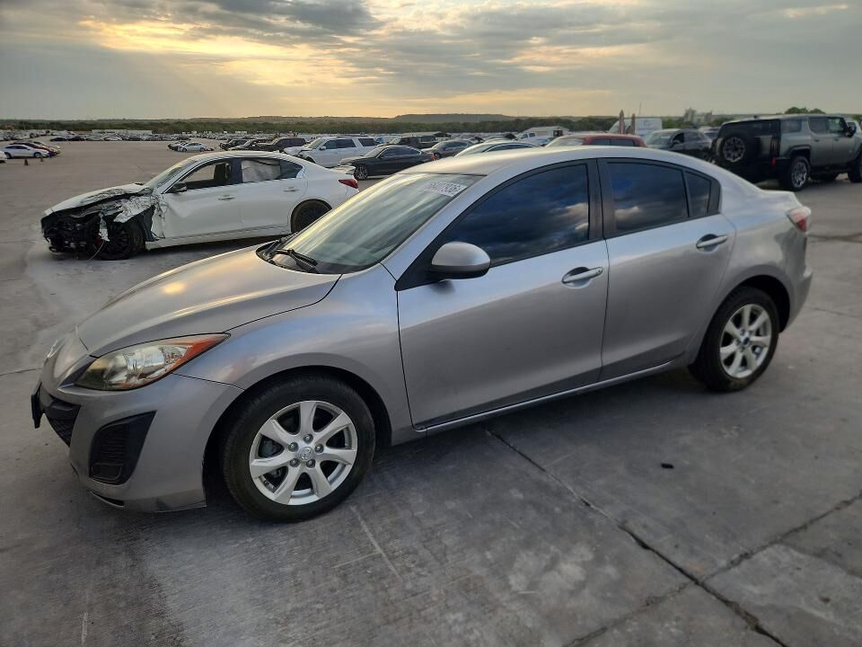 2011 MAZDA Mazda3