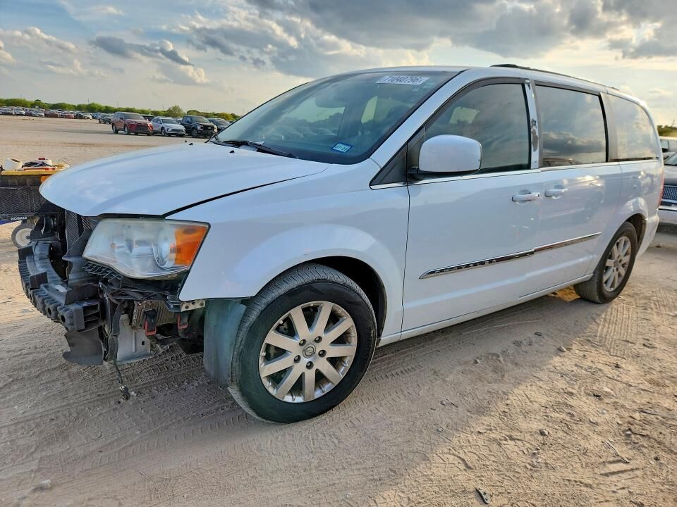 2015 CHRYSLER Town and Country