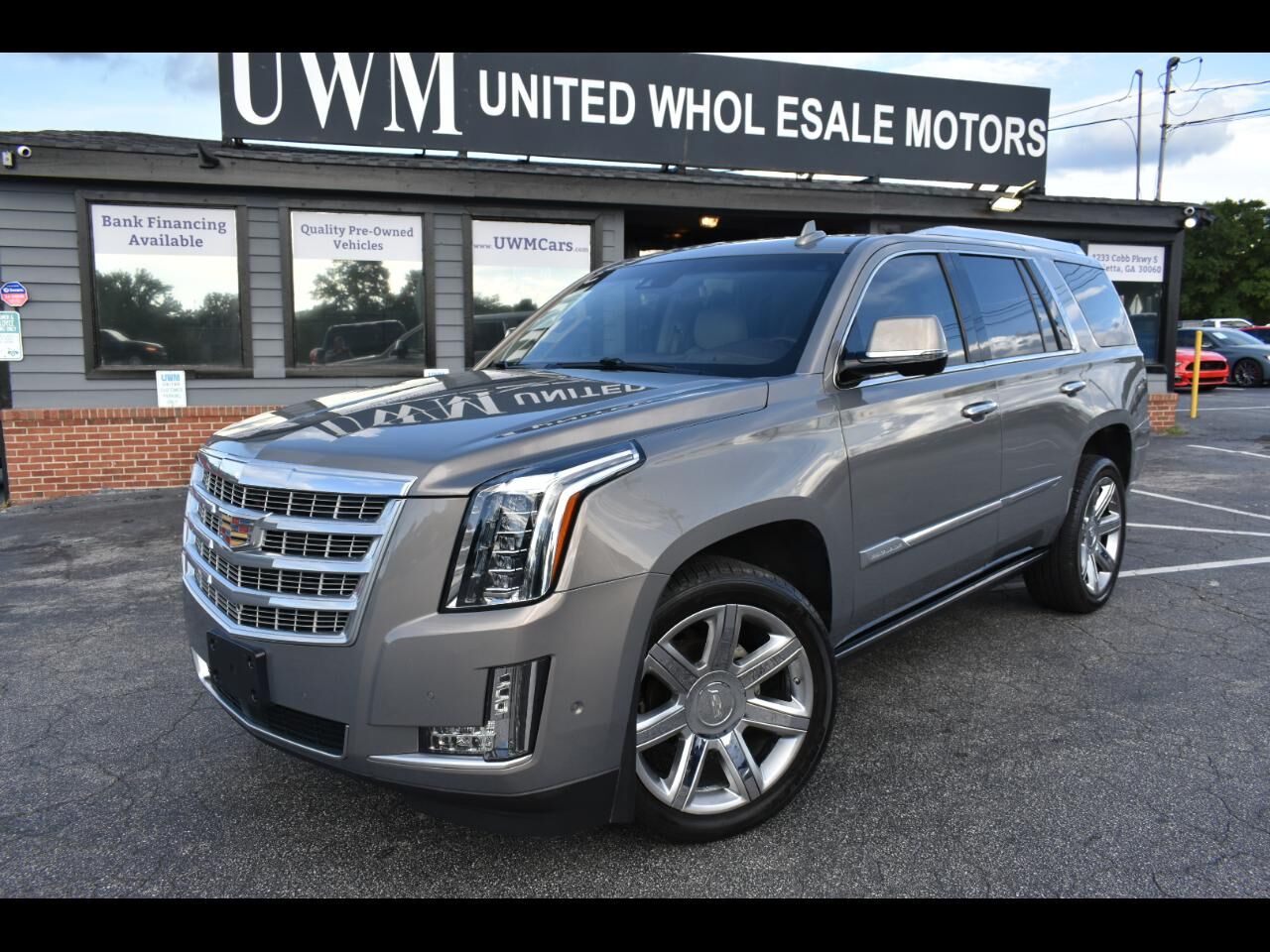 2017 CADILLAC Escalade