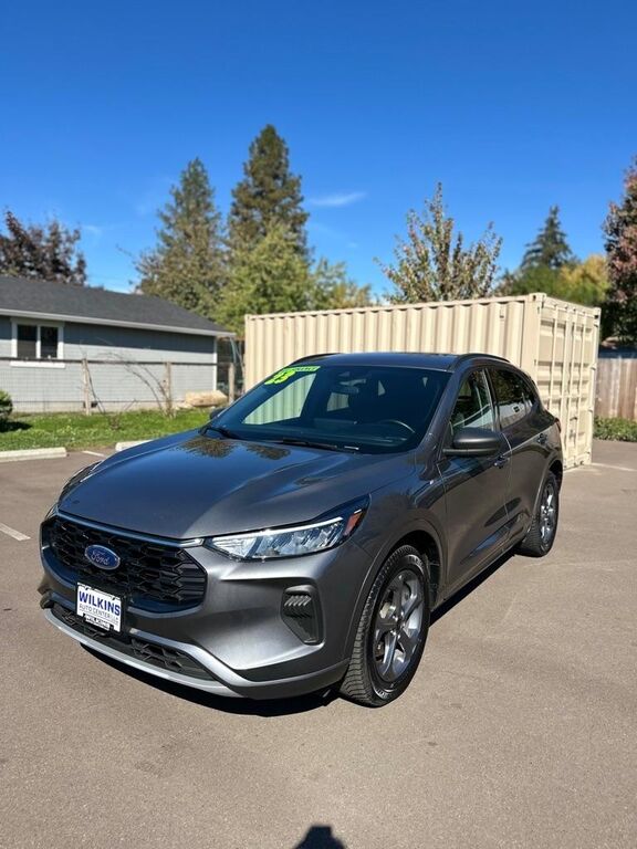 2023 FORD Escape