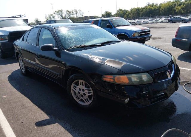 2005 PONTIAC Bonneville