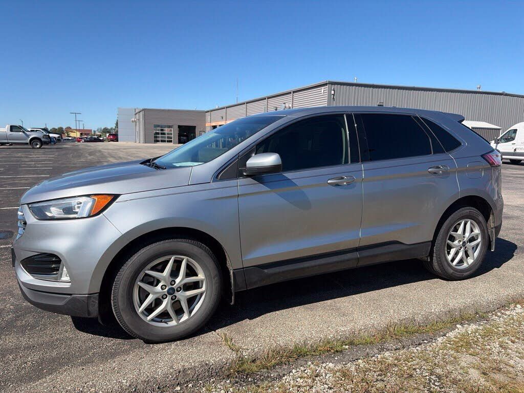 2022 FORD Edge