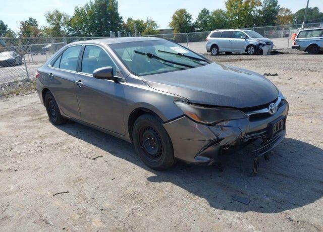 2017 TOYOTA Camry