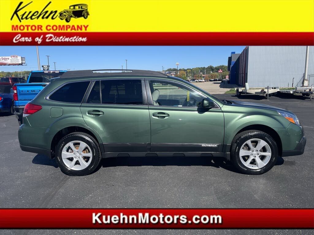 2013 SUBARU Outback