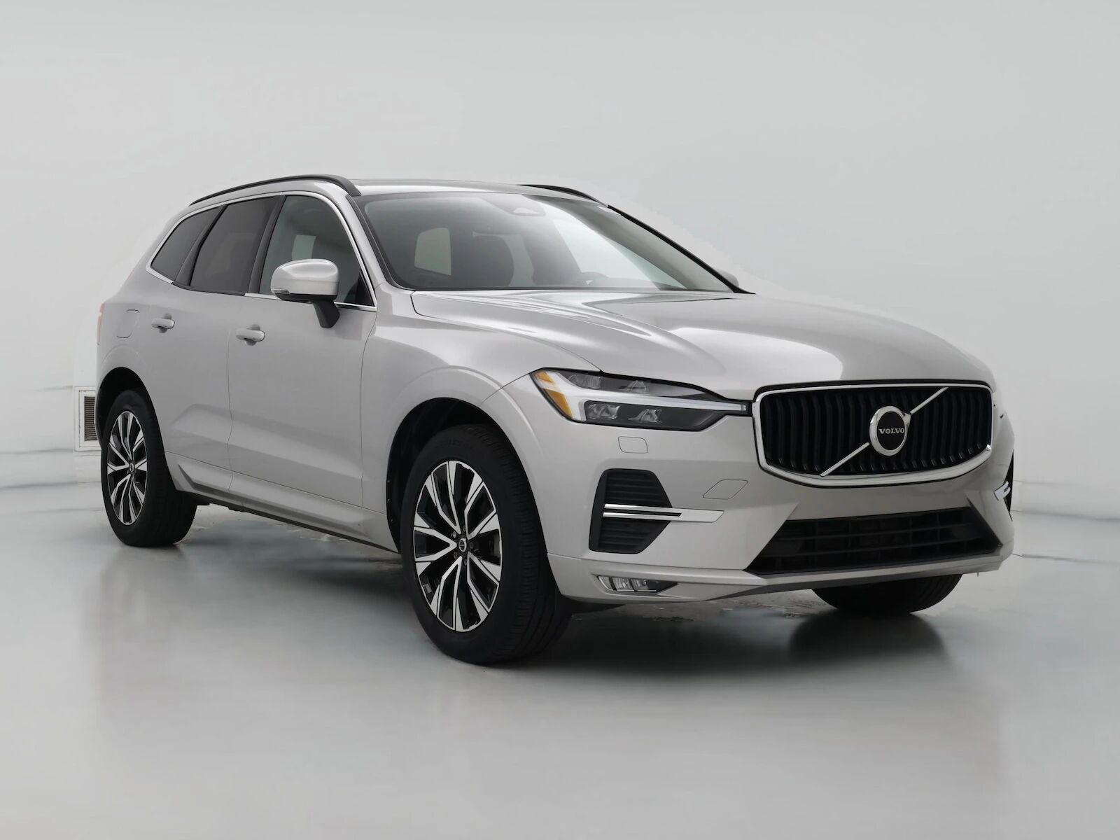 2023 VOLVO XC60