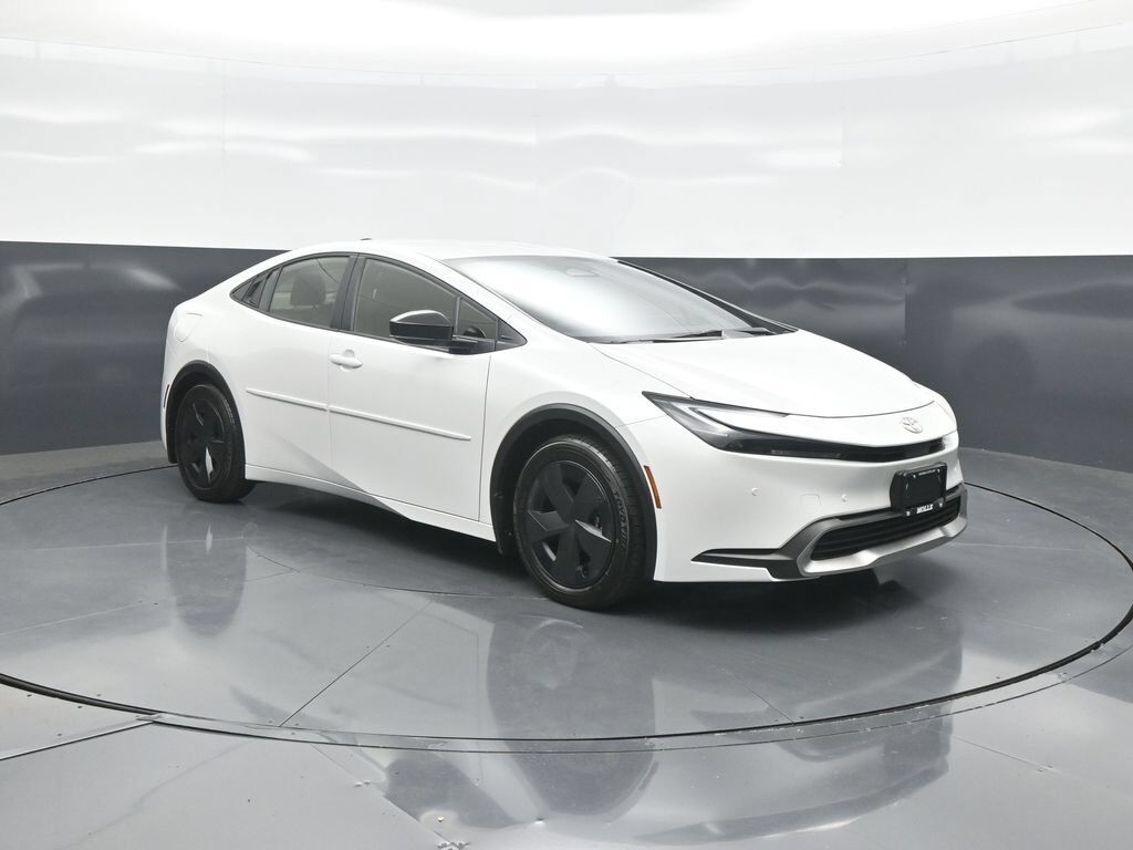 2026 TOYOTA Prius