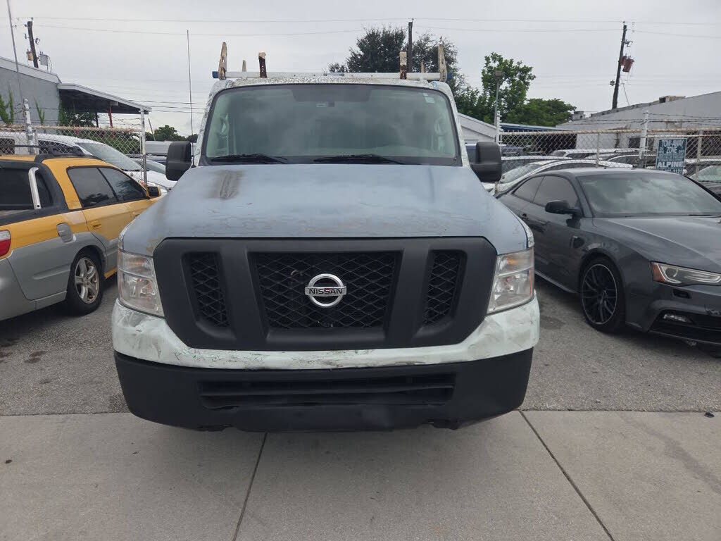 2017 NISSAN NV