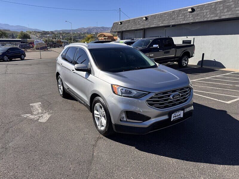 2020 FORD Edge