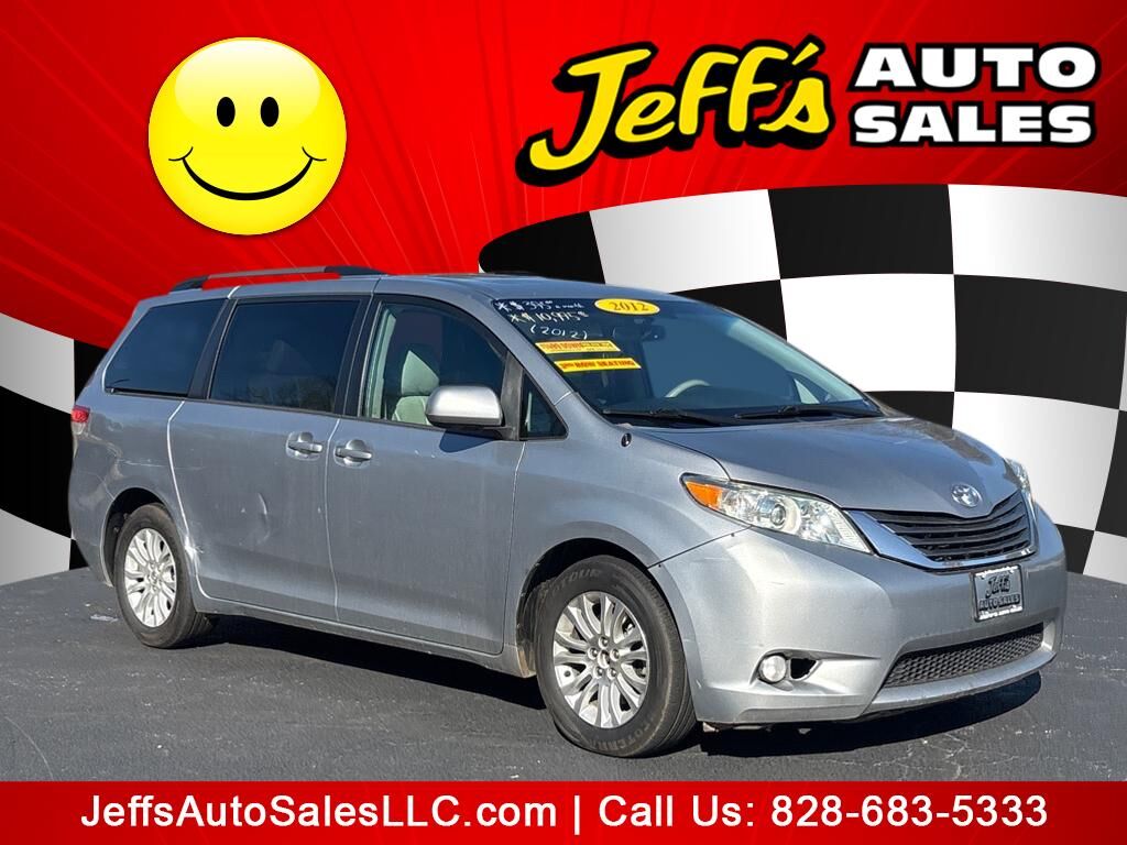 2012 TOYOTA Sienna