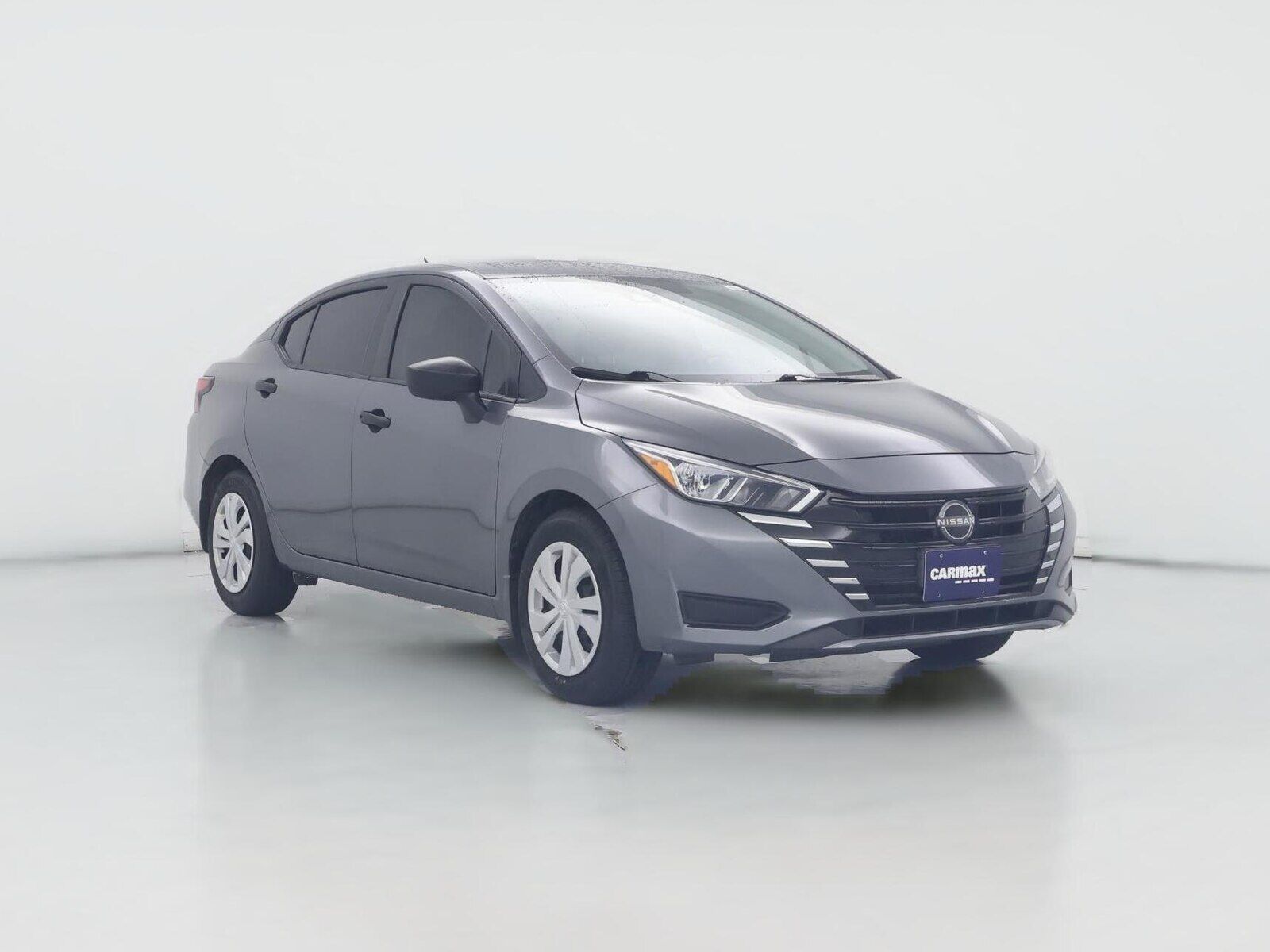 2024 NISSAN Versa