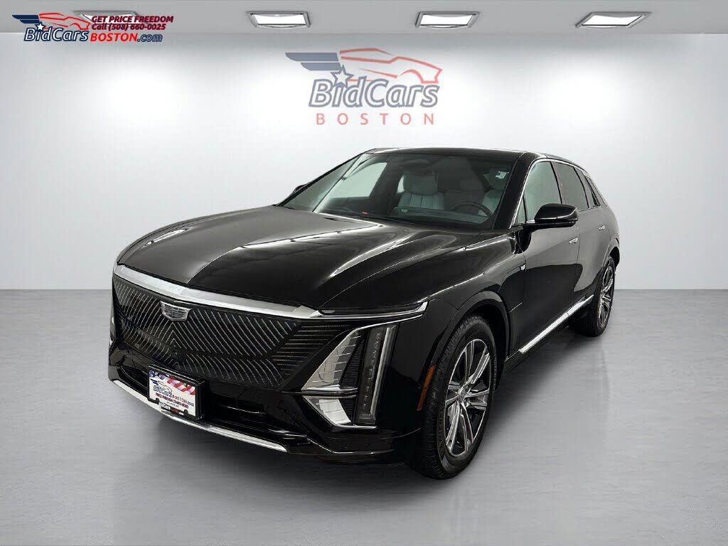 2024 CADILLAC Lyriq
