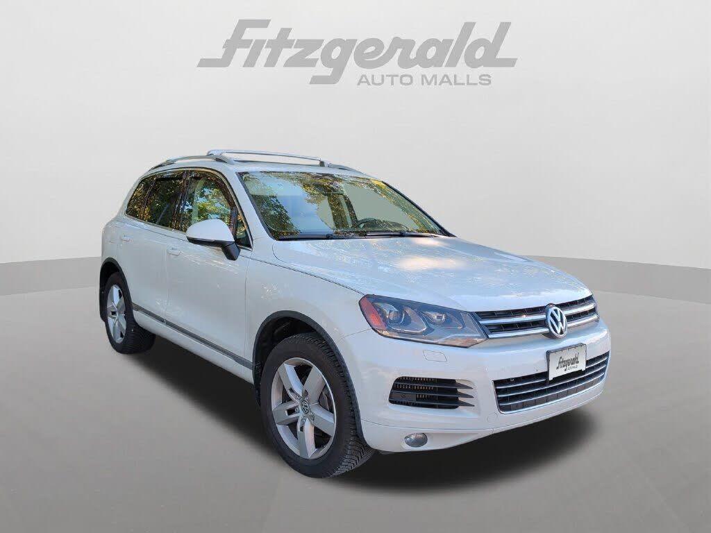 2012 VOLKSWAGEN Touareg