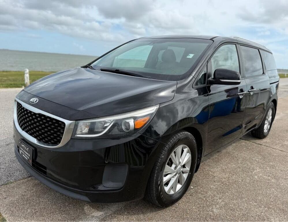 2017 KIA Sedona