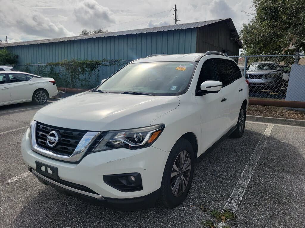 2020 NISSAN Pathfinder