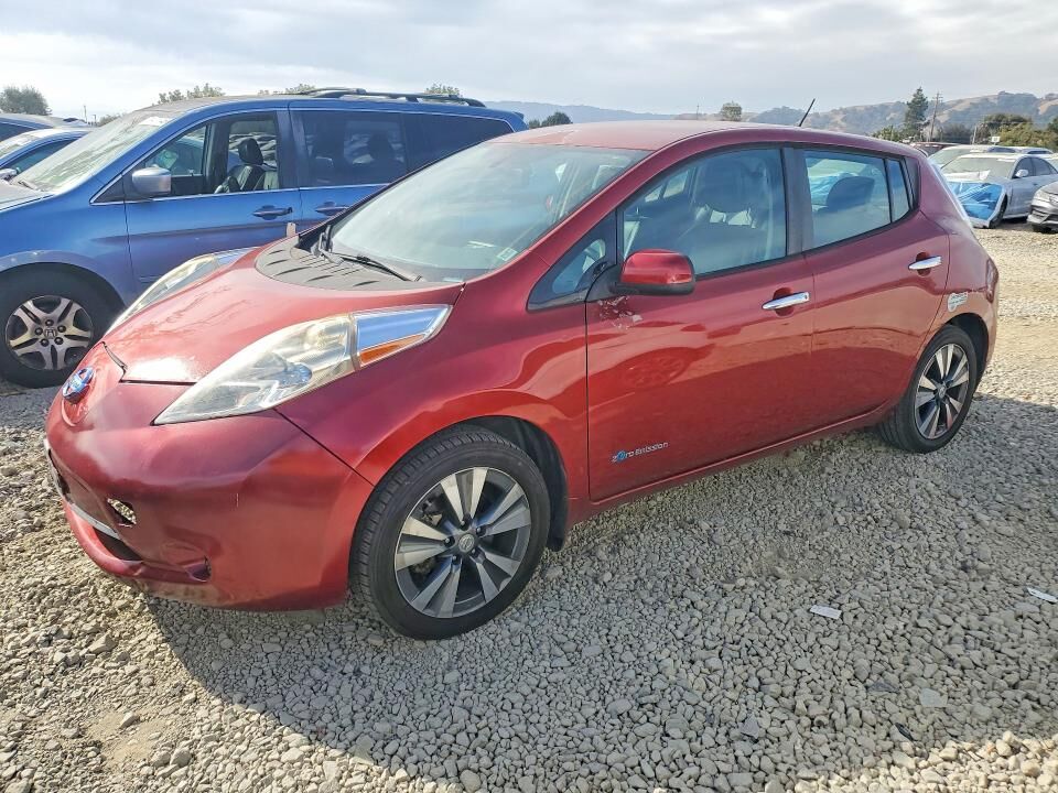 2015 NISSAN Leaf