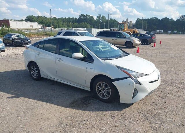 2016 TOYOTA PRIUS