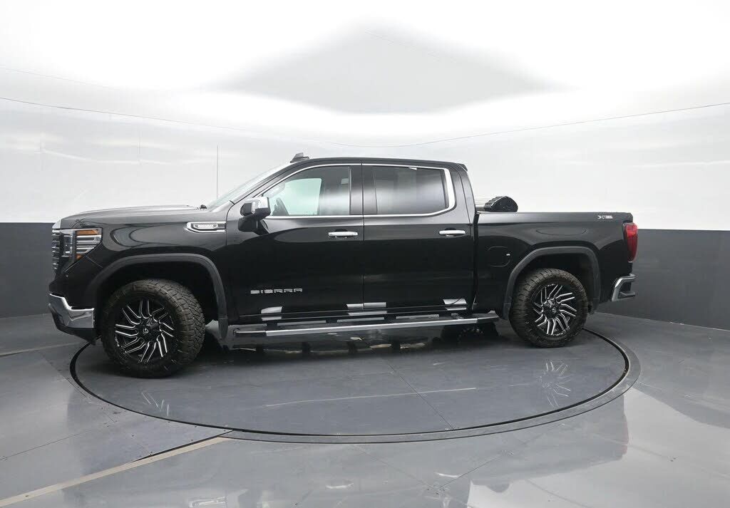 2023 GMC Sierra