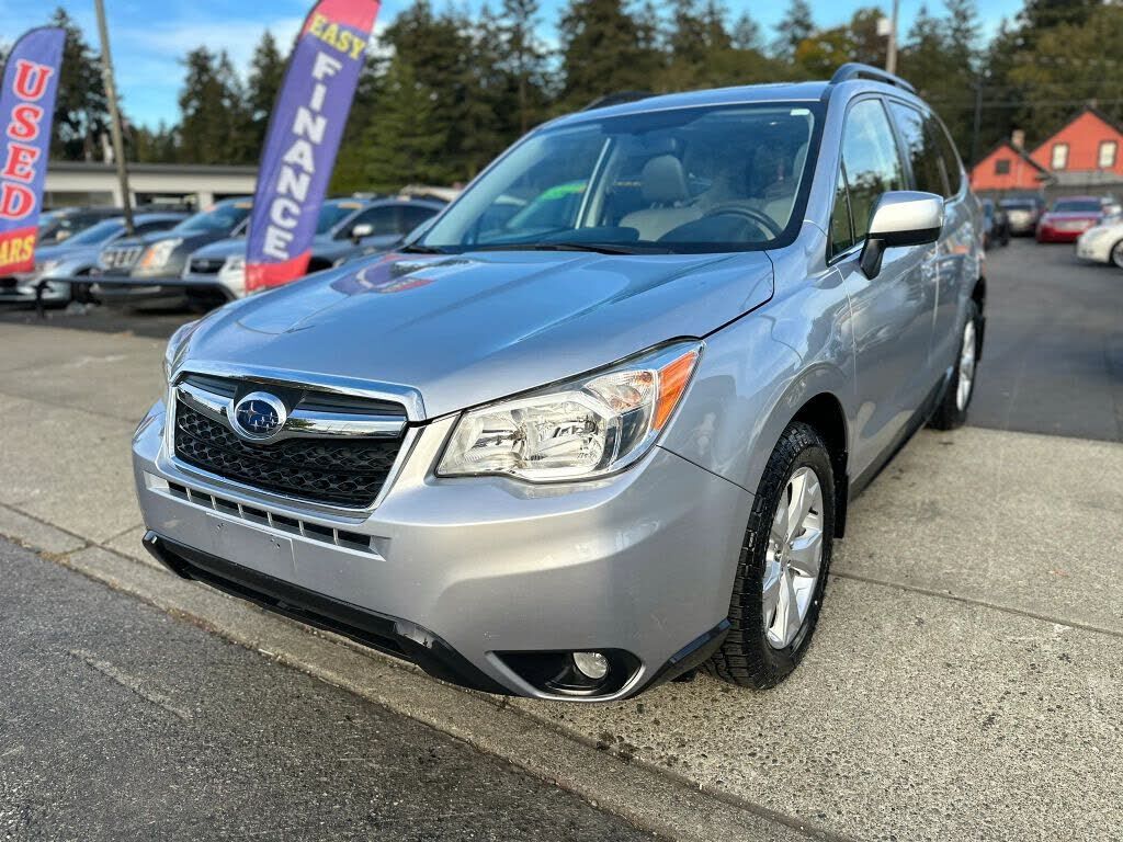 2015 SUBARU Forester