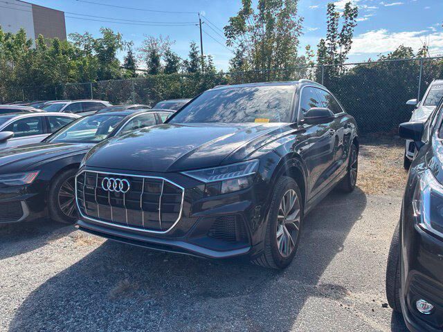 2023 AUDI Q8