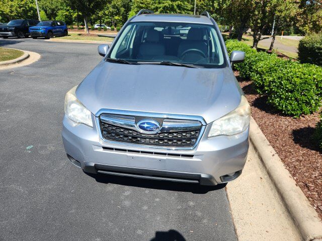 2014 SUBARU Forester