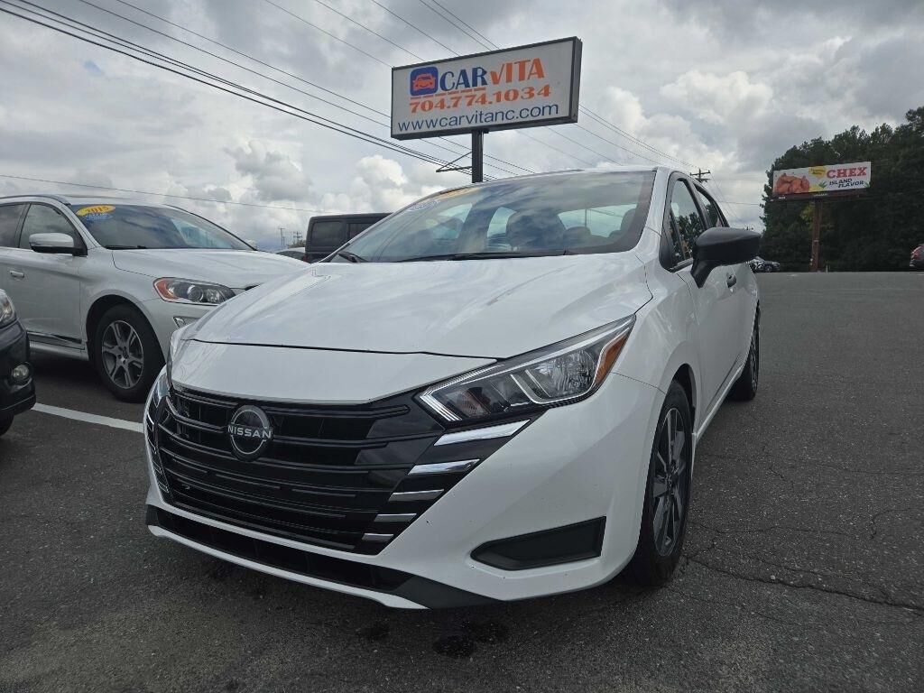 2023 NISSAN Versa
