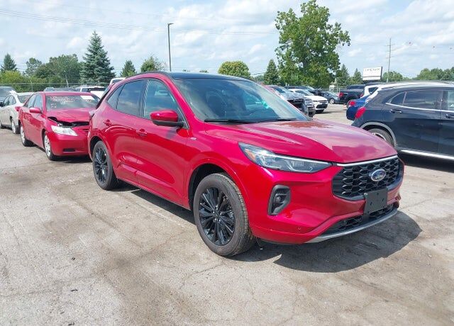 2025 FORD Escape