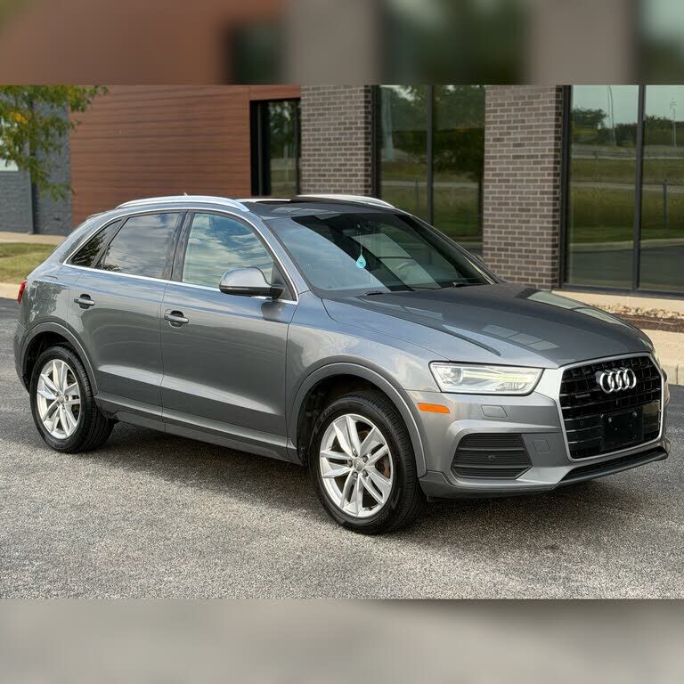 2016 AUDI Q3