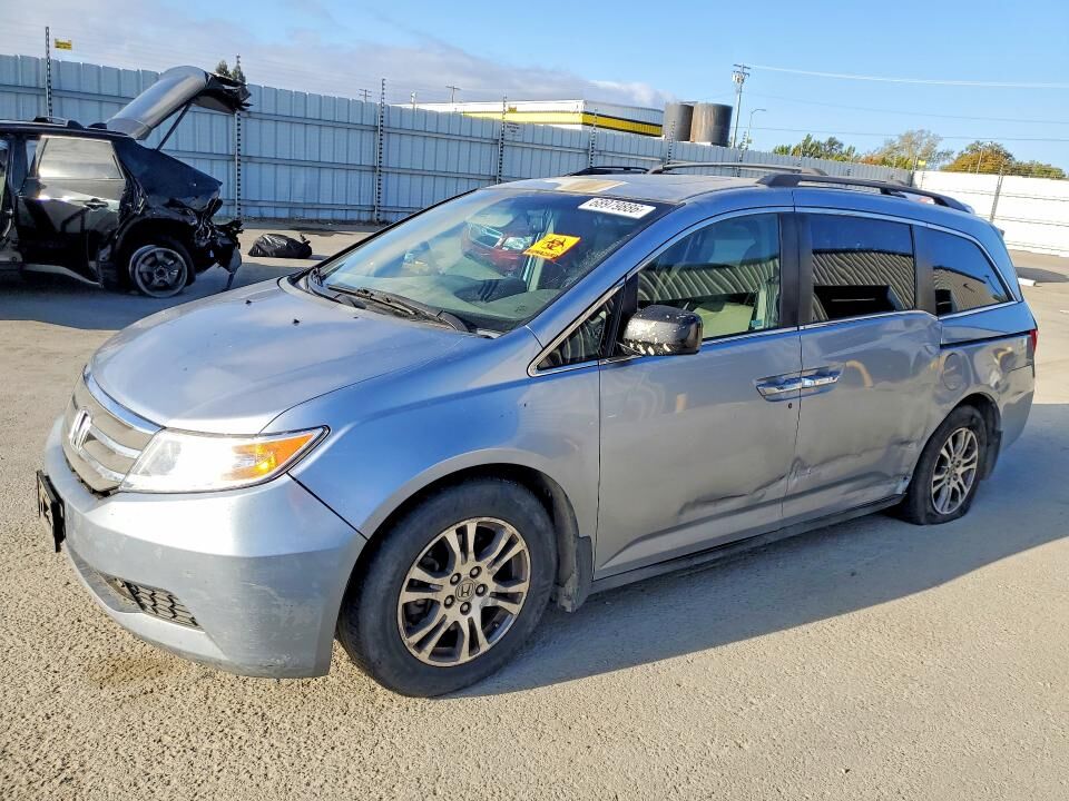 2011 HONDA Odyssey