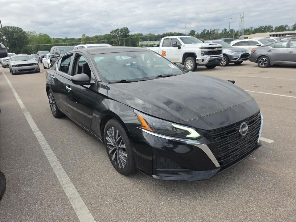 2024 NISSAN Altima