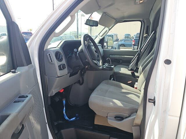 2023 FORD E-350