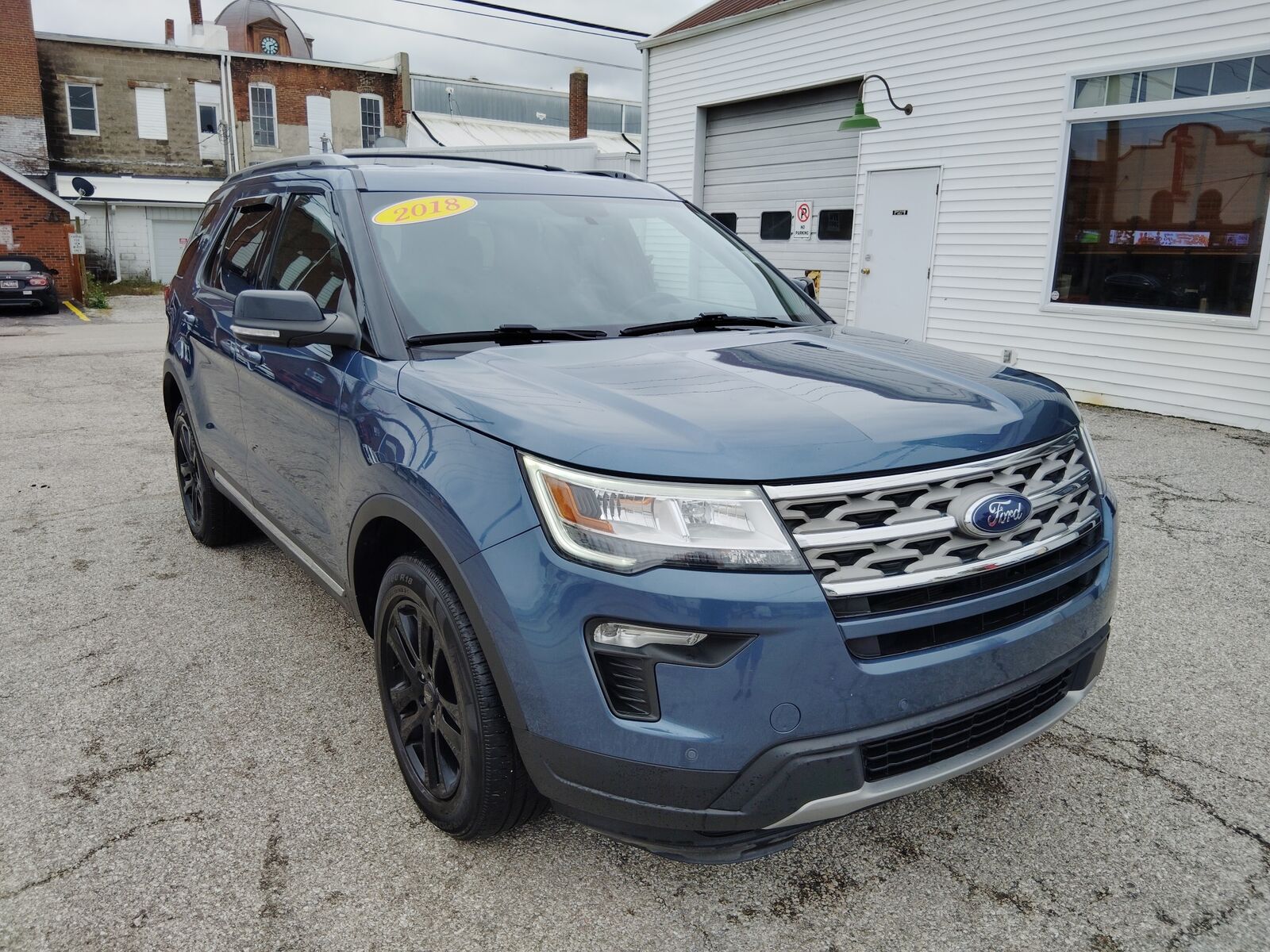 2018 FORD Explorer